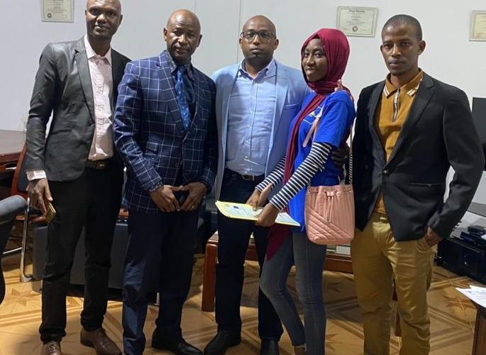 Adama Dia et le personnel de l'UNC